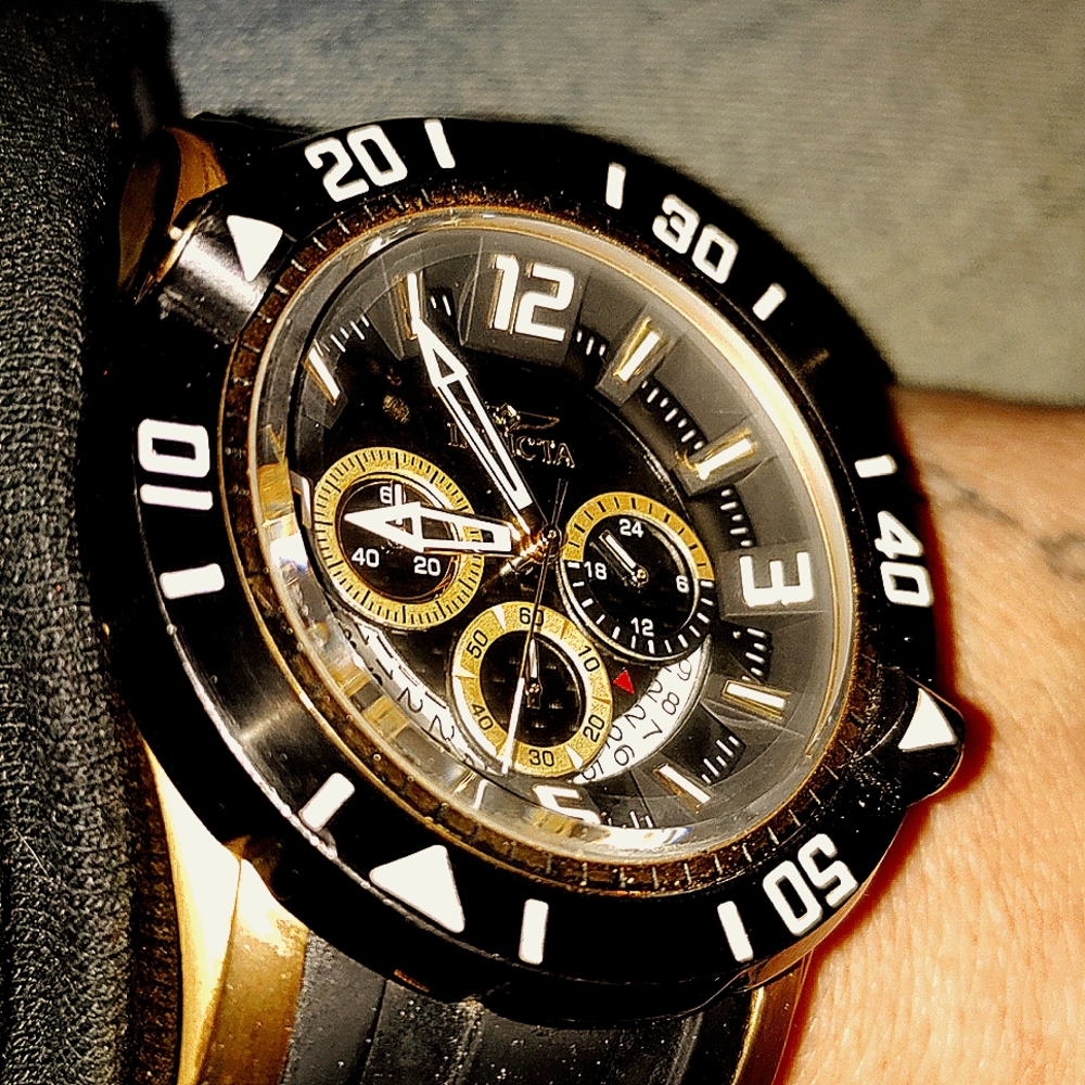 Men's Invicta pro diver watch